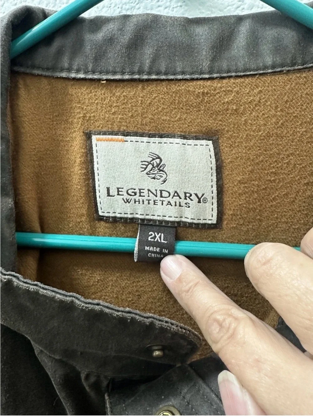 Legendary Whitetails Men's Dark Brown Canvas Snap-Front Vest